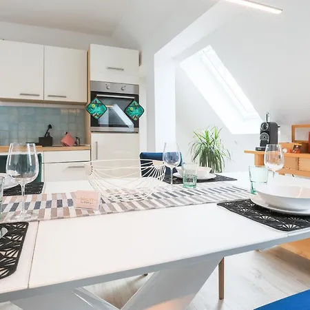 Appart hôtel Arbio I Cozy Augsburg-lechhausen 3*